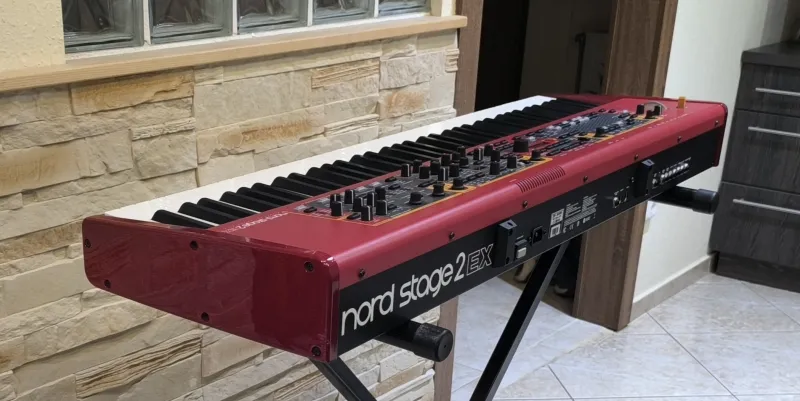 NORD Stage 2 EX 76 HP Zongora szintetizátor