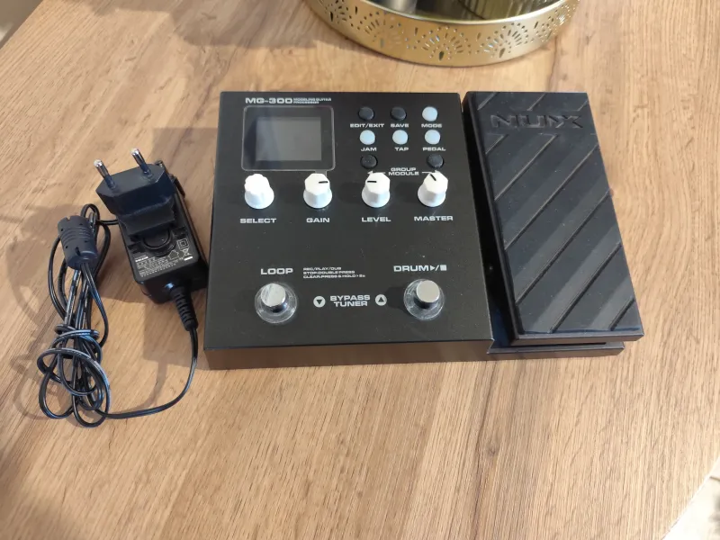 Nux MG-300 Multieffekt