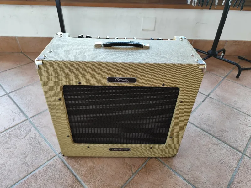 Peavey Delta blues Csöves gitárkombó