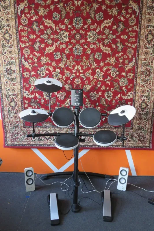 Roland V-Drums Elektromos dob