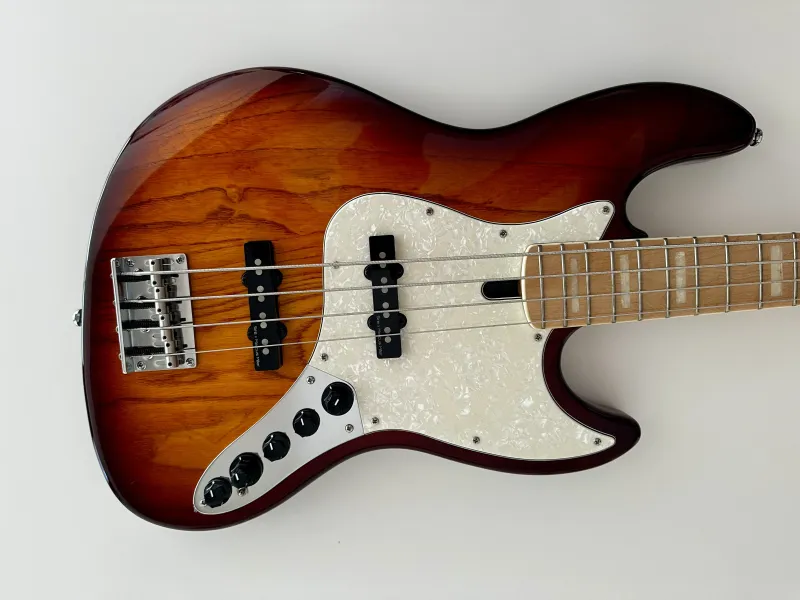Sire Marcus Miller V7 Swamp Ash-4 TS 2nd gen Basgitara