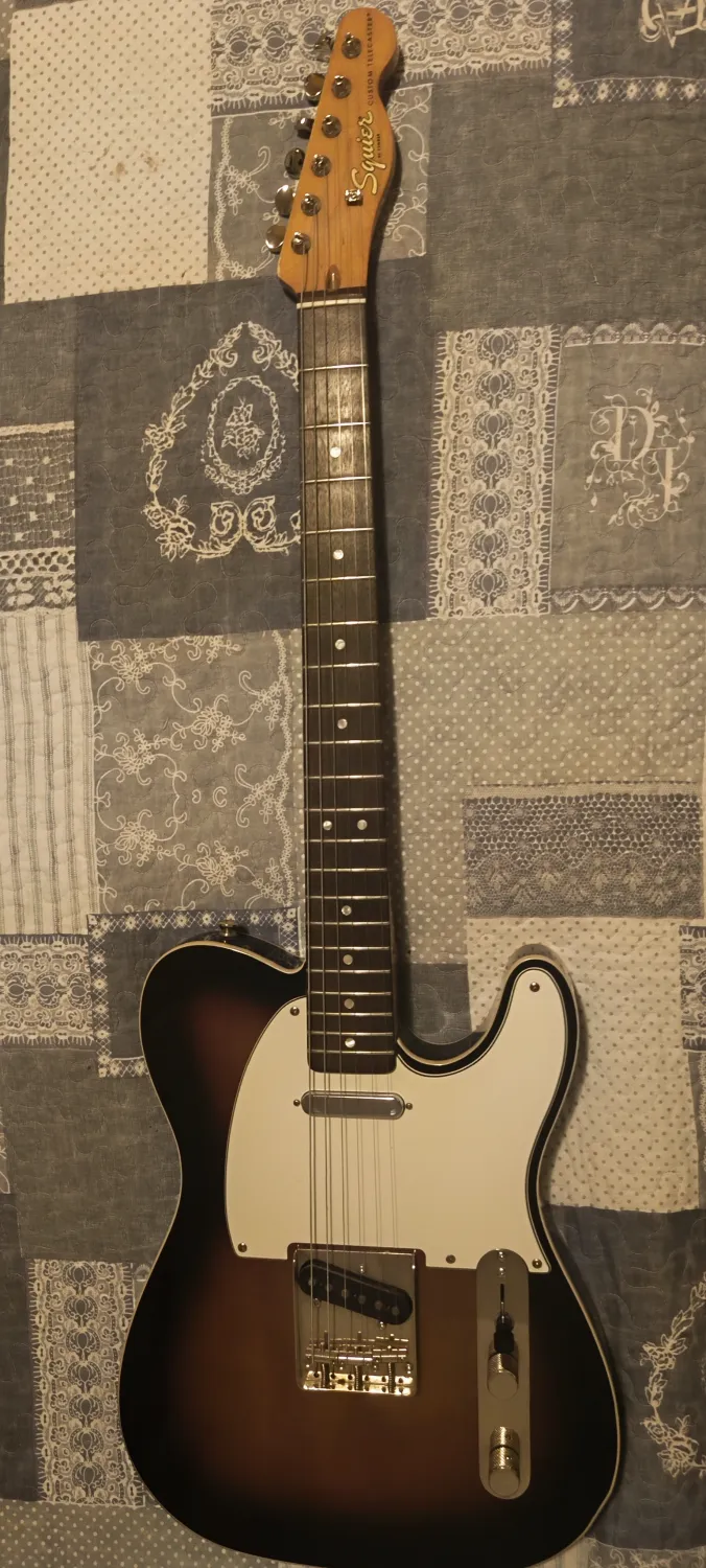 Squier Classic Vibe  60 Custom Seymour Duncan Electric guitar