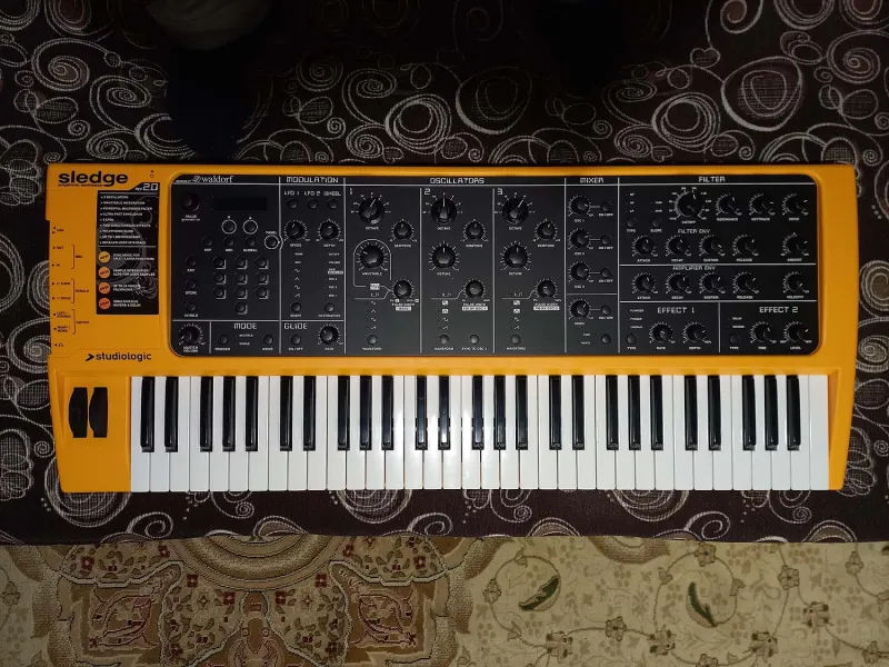 Studiologic Sledge 2 Szintetizátor