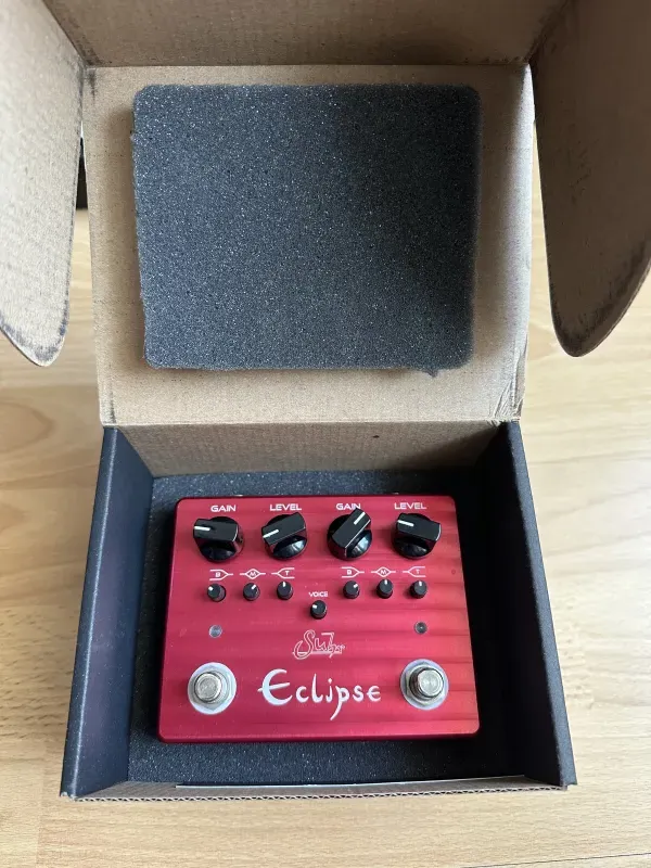 Suhr ECLIPSE DUAL CHANNEL OVERDRIVEDISTORTION Efektový pedál