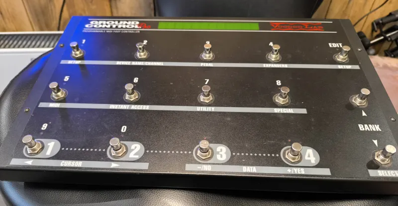 Voodoo Lab Ground Controll Pro MIDI lábkapcsoló