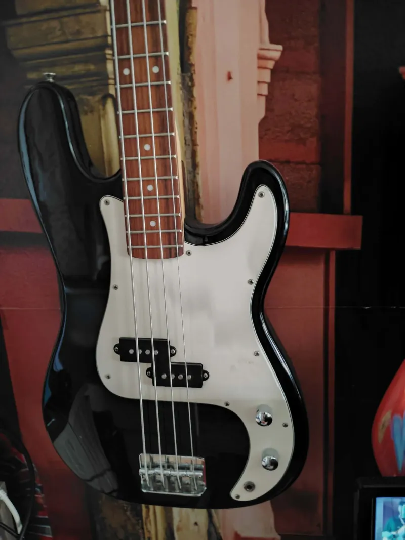 Vorson Precision Basszusgitár