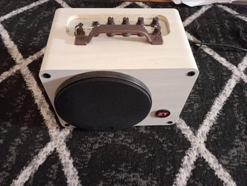 ZT Lunchbox Acoustic LBA1 200-Watt minikombó Gitarre + Gesang-Combo