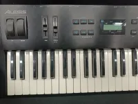 Alesis QS6