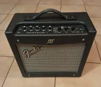 Fender Mustang I