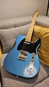 Fender Standard Telecaster Lake Placid Blue