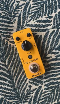 Mooer Yellow comp