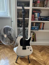 Spira T-400 Szólógitár - Kálovits Bálint [Ma, 11:14]