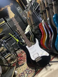 YAMAHA Pacifica 012