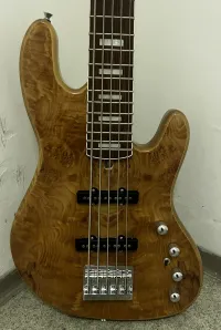 - 5 húros egyedi gyártású Sadowsky utánzat