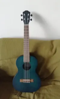 Baton Rouge  Ukulele - L Csaba Bardócz [Ma, 16:40]