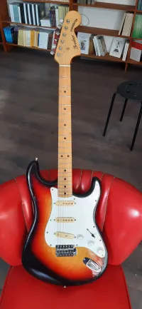 FRESHER Stratocaster