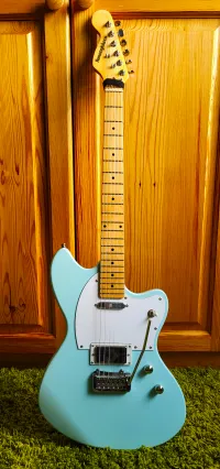 Kononykheen Breed 24 Electric guitar - tavaszjokka [Today, 12:35 pm]