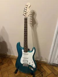 Squier Affinity Stratocaster HSS IL RCG