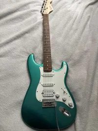 Squier Affinity Stratocaster HSS IL RCG