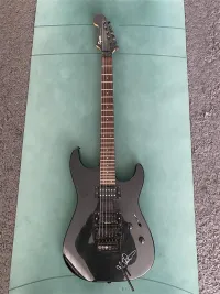 Squier Stagemaster Guitarra eléctrica - Bence Czuppon [Today, 8:25 am]