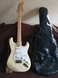 Squier Stratocaster  SQ széria Made in Japan Electric guitar - Fritzné Józsa Bernadett [Today, 6:36 pm]