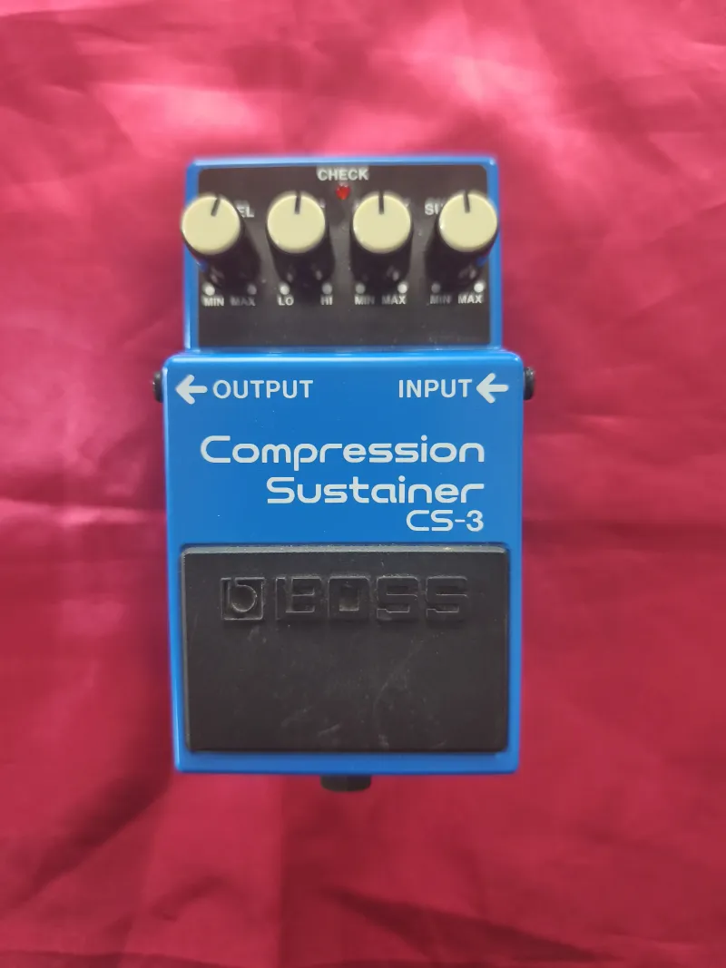 BOSS CS - 3 Pedál