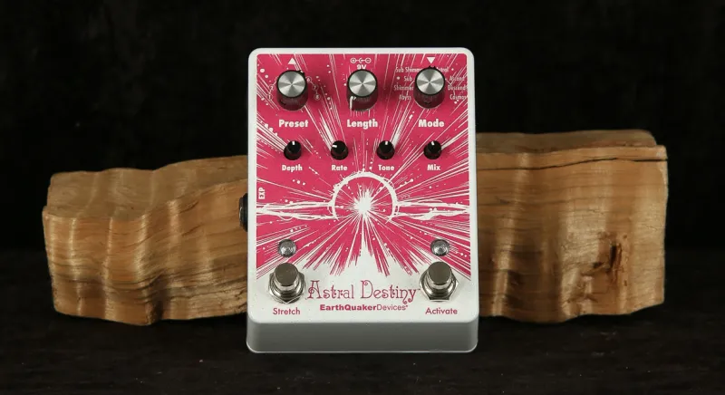 EarthQuaker Devices Astral Destiny reverb Effekt pedál