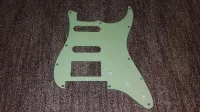 - Stratocaster HSS Floyd Rose Pickguard - leofender54 [Today, 10:50 am]