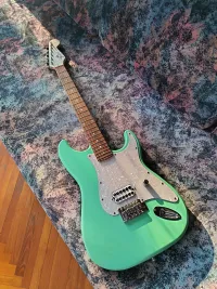 - Tom Delonge Stratocaster Copy