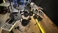 Alesis DM10 Electric drum - Peter Schrott [Today, 1:35 pm]