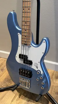 Cort GB74 GIG Bajo eléctrico - Damientry12 [April 6, 2026, 5:40 pm]