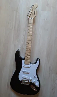 Fender SQUIER Sonic Stratocaster Elektromos gitár szett - Noemi Hajdu [Ma, 13:18]