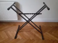 -  Billentyűs állvány - Kállai Zoltán [Ma, 11:46]