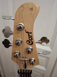Cort GB35A Bass guitar 5 strings - Csanyi Tivadar [Today, 10:18 am]