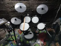 Millenium MPS-450 felszerelés + dobszék Elektromos dob - xenozombie [Ma, 20:20]