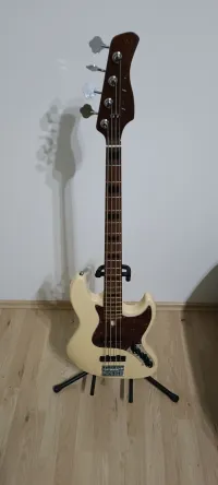 Sire Custom Basszusgitár - kolko [Tegnap, 23:57]