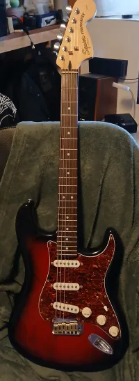 Squier Standard stratocaster Electric guitar - Majoros Ambrus Gábor [Today, 9:42 am]