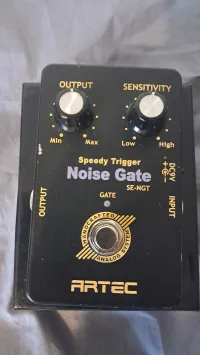 Artec Speedy Trigger Noise Gate SE-NGT Efektový pedál - Varga Zsombor [Today, 3:14 pm]