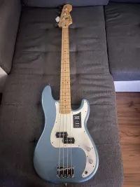Fender Player Series Precision Bass