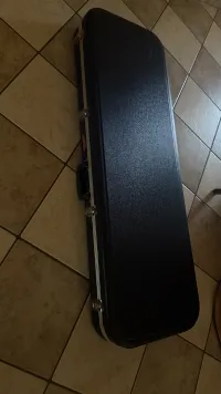 SKB  Basszusgitár keménytok - Bence Tóth [Tegnap, 10:35]