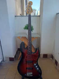 Squier Standard Fretless basszusgitár - Biró Patrik [Tegnapelőtt, 19:31]