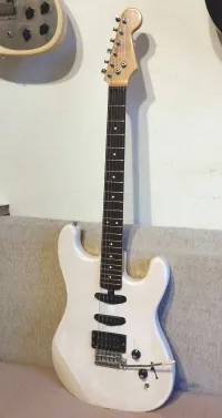- Logó nélküli Musima Lead Star 3