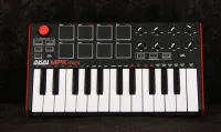 Akai MPK Mini MIDI billentyűzet - Vintage52 Hangszerbolt és szerviz [Tegnap, 23:19]
