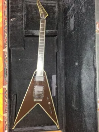 B.C. Rich JR. V NJ Deluxe Reverse Onyx Black Elektromos gitár - Losonczi Péter [Ma, 10:34]