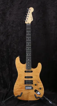 Fender AM DLX QMT HSS Strat 2005