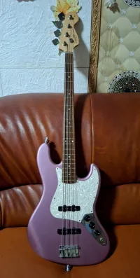 Squier Affinity Jazz bass 2013