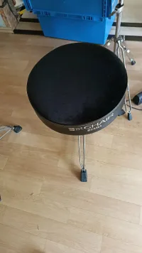 TAMA  Dobszék