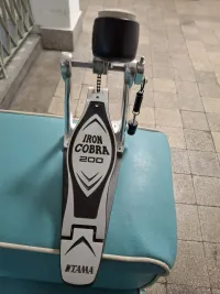 TAMA Iron Cobra 200