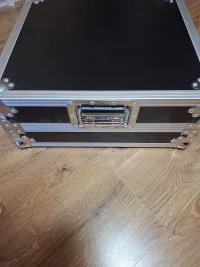 Thomann Flyht Pro Case Universal for 19 units