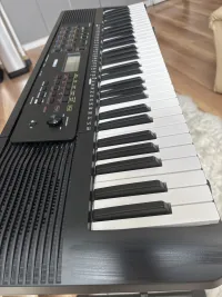 YAMAHA PSR-E273